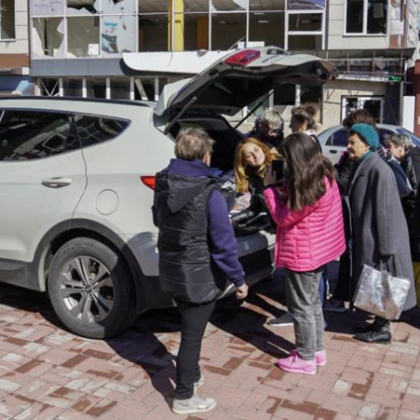 Киев разпореди задължителна евакуация на цивилни от Херсонска област