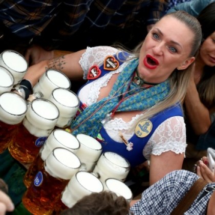Прочутият германски фестивал Октоберфест бе тържествено открит в Мюнхен Тазгодишното издание