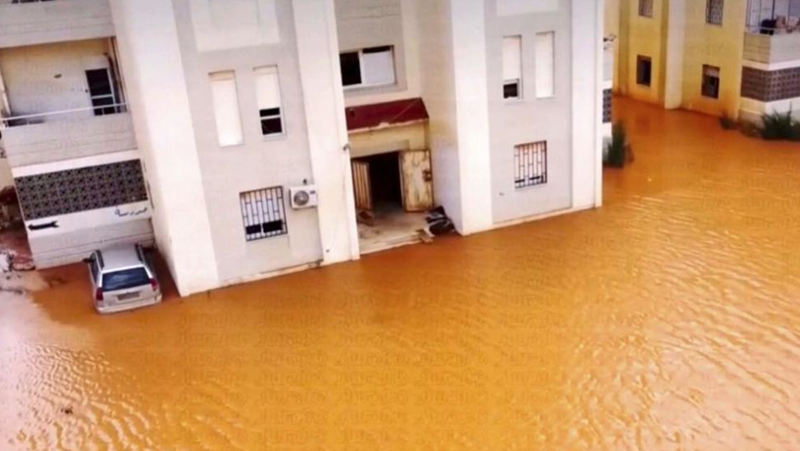 150 деца са се натровили от замърсяване на водата след наводненията в Либия