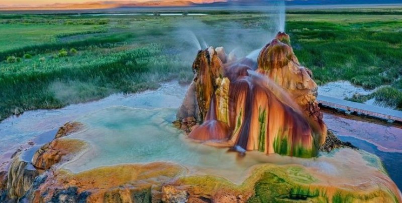 Подводен водопад и езеро Барби: 10 удивителни места на Земята СНИМКИ
