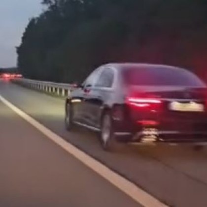 Колона от водачи в аварийната на АМ Тракия! Изпреварват ВИДЕО