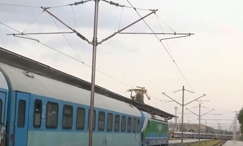 Какво е състоянието на детето, ударено от волтова дъга