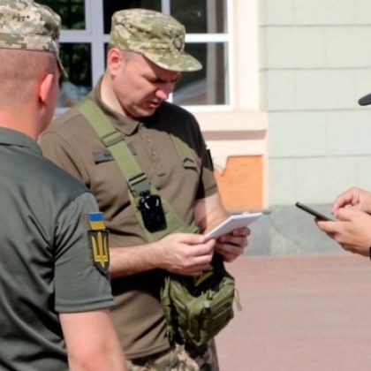 Бившият началник на Днепропетровската областна военна служба е обвинен в извършване на