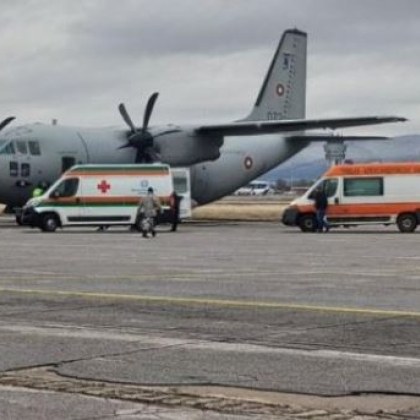 Дежурен екипаж на военнотранспортен самолет Спартан от 16 а авиобаза Вреждебна