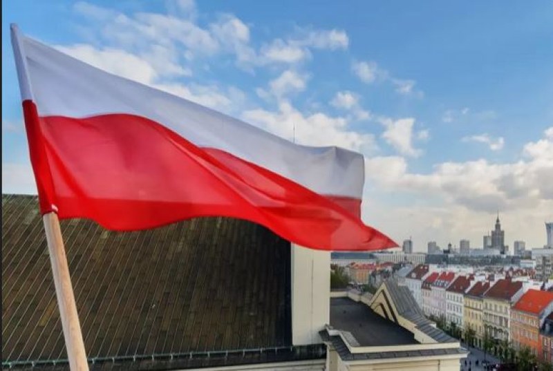 Полша отрича обвиненията на Беларус за хеликоптера