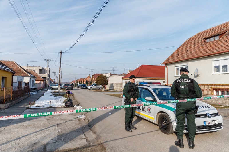 Стрелба в Братислава, има загинал