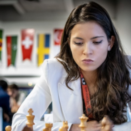 Българската шахматистка Белослава Кръстева направи реми с черните фигури в