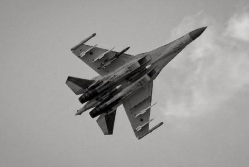 Руски военни са свалили собствен изтребител Су-35 над Украйна, това