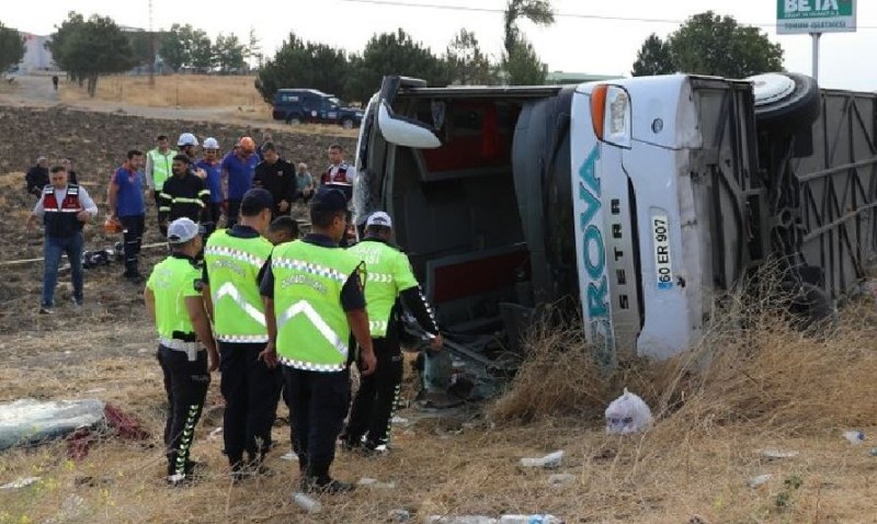 Катастрофа с автобус в Турция, има жертви