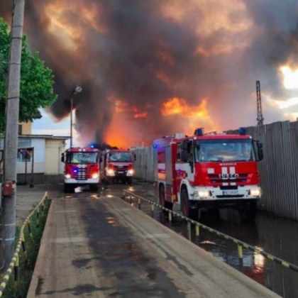Пожар в стопански двор в село Труд изпепели 300 бали
