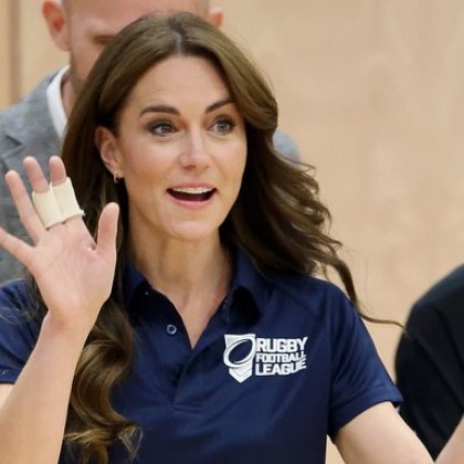 Тя е известна като олицетворение на елегантността с безупречните си