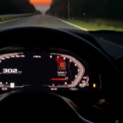 Поредна серия от видеа на които се вижда как шофьор