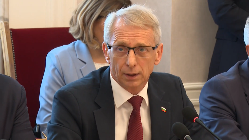 Премиерът акад. Денков към протестиращите: Елате да говорим