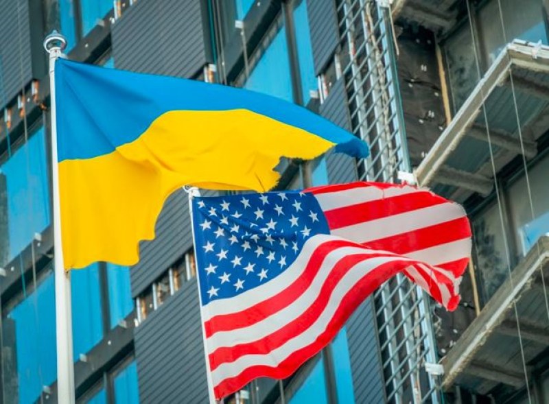 Украйна в паника: Политическият хаос в САЩ спира доставките и парите към тях