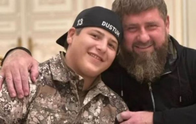 Синът на чеченския лидер Рамзан Кадиров, 15-годишният Адам Кадиров, бе
