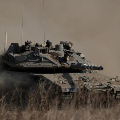 Бойци от ливанското шиитско движение Хизбула атакува днес израелски танк