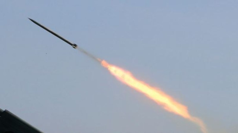 Израел удари основни летища в Сирия