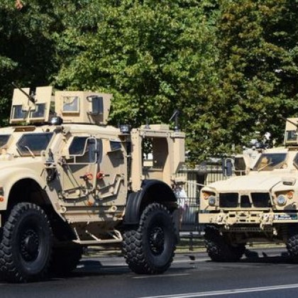 Военна техника излиза по пътищата на България