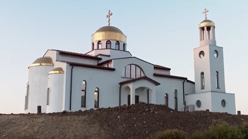 В Сливен отвори врати нов храм, носещ името на Света Петка Българска