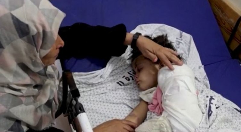 4-годишно дете е единственото оцеляло от 14-членно семейство в Газа