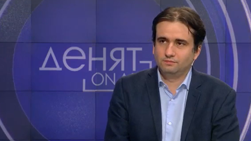 Божанов за Цанов: Странно е да изслушваме влогър преди ДАНС и ЦИК