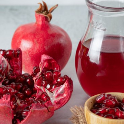 Ябълковият сок и сокът от червена боровинка често заемат централно