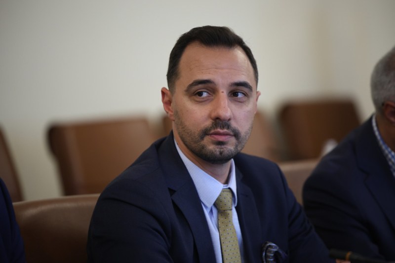 Готвят списък на храни, които веригите ще предлагат на минимални цени