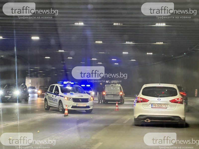 Мазилка се срути във възлов тунел в Пловдив СНИМКИ