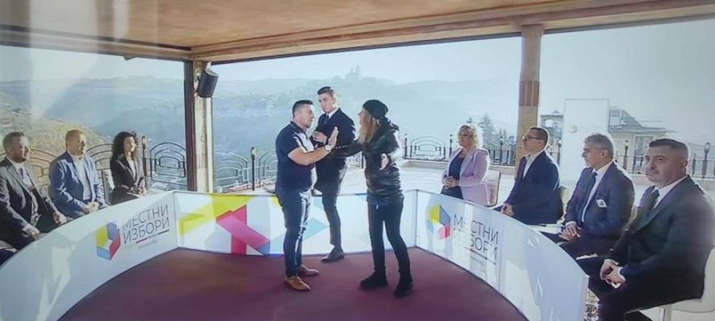 Мъж нахълта на дебат за кмет на Велико Търново
