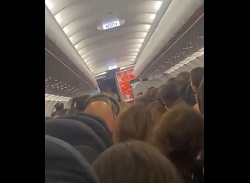 Отложиха полет с ден заради 
