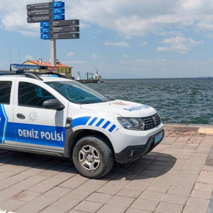 Край бреговете на егейския курорт Кушадасъ Югозападна Турция бяха спасени