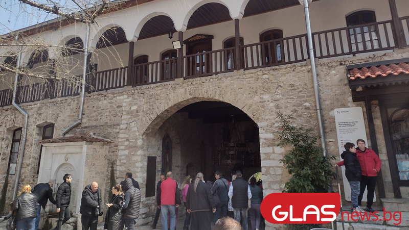 Прославят мощите на Патриарх Евтимий  в Бачковския манастир