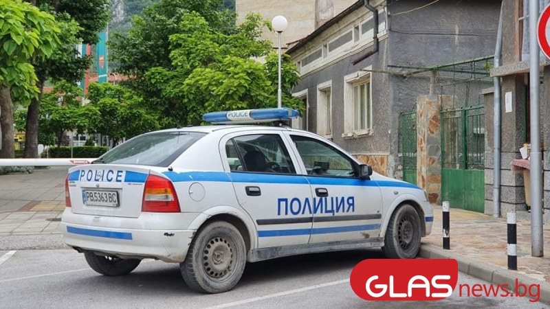 Арестуваха двама мъже при проверка в заведение в Пловдивско