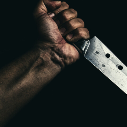 Пиян рецидивист намушка с нож съседа си в Сливница съобщиха