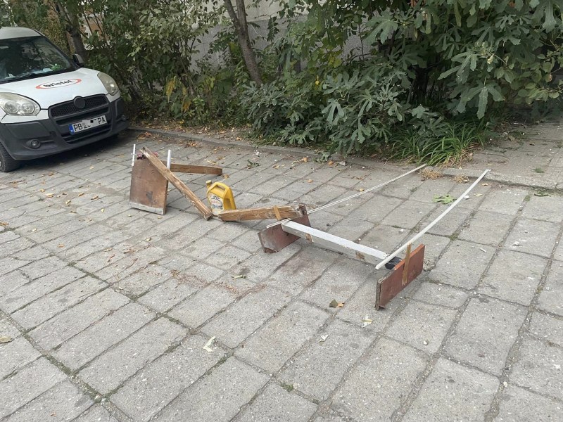 Запазено паркомясто от ново поколение се появи в Пловдив СНИМКА