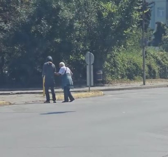 Моторист вдъхнови с благороден жест СНИМКИ