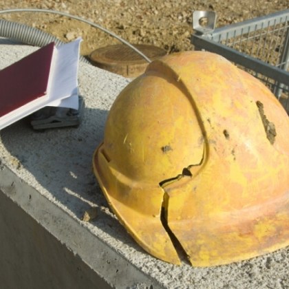 Лоша новина от Германия Четиримата строителни работници загинали при рухването