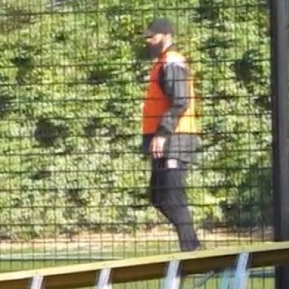 Дегизираха Бербатов като чичка, игра срещу нищо неподозиращи аматьори