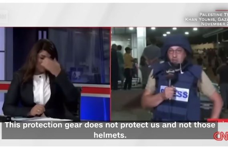 Палестински журналист свали предпазната си жилетка и каска в ефир,