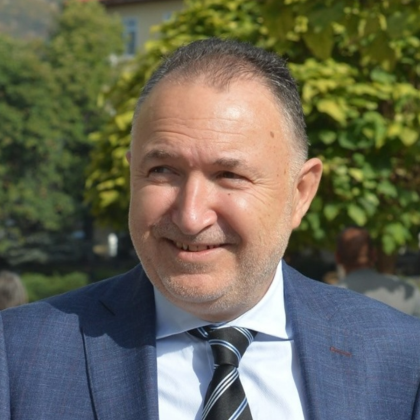 Д р Емил Кабаиванов е новият стар кмет на община Карлово