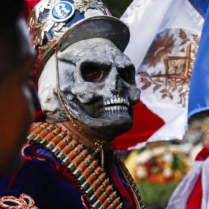 Мексико отбеляза Деня на мъртвите с пищен парад в едноименната