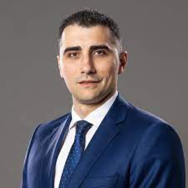 Петър Куленски победи Тодор Попов и е новият кмет на Пазарджик
