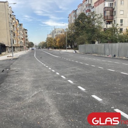 Нехайство така определи кметът Здравко Димитров ремонта на ул Даме