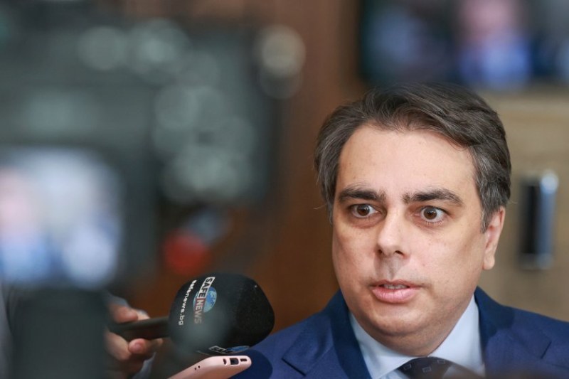 Василев иска данък и за бакшиша