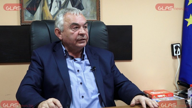 Силните страсти около изборите едва не убиха кмета на Бойчиновци.