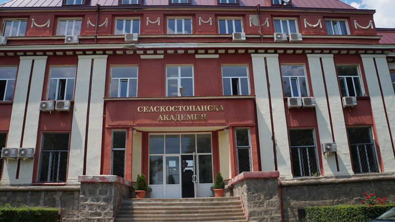 Премиерът назначи нов директор на Селскостопанската академия СНИМКА