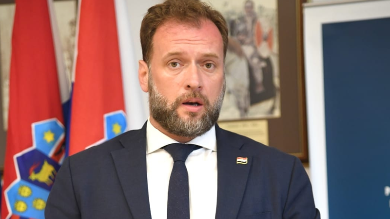 Уволниха хърватския министър, пострадал в смъртоносна катастрофа