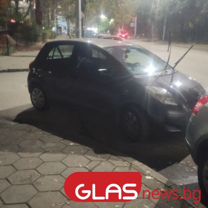 Кола паркира на завой в Пловдив, само морално ли ще го санкционират?