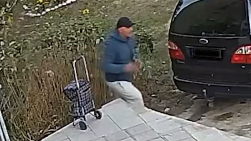 Мъж открадна чанта с пари и документи от възрастна жена ВИДЕО
