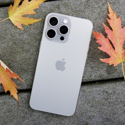 Куриоз: Мъж поръча iPhone 15 Pro Max - получи, но с Android система